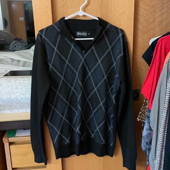 Black argyle 1/4 zip up - Picture 1 of 3
